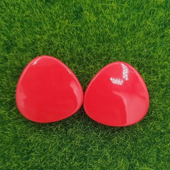 Bold Red Femme Earrings For Pierced Ears E1019 - Picture 1 of 2